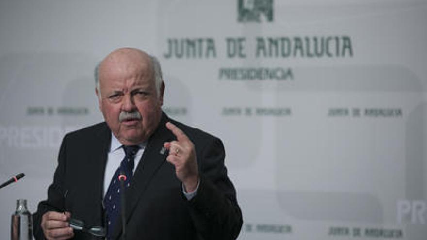 El consejero de Salud, Jesús Aguirre.