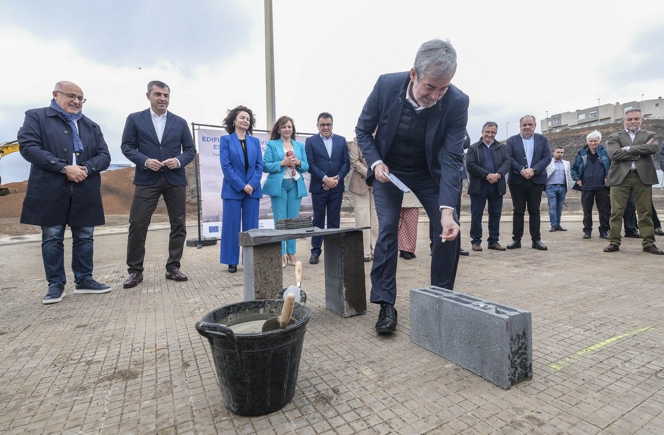 Primera piedra del Edificio de los Servicios Esenciales (ESE) en Gran Canaria