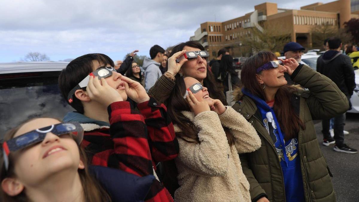 Participantes en una jornada de observación en Marina Civil, el pasado año.