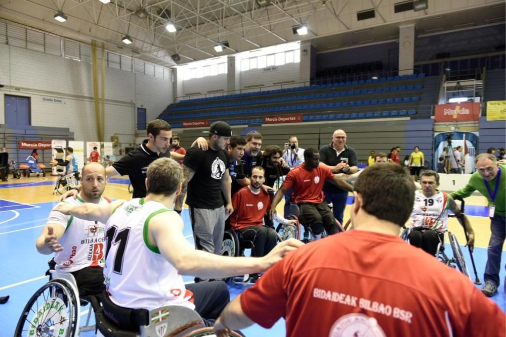 Baloncesto sobre ruedas en el Príncipe de Asturias