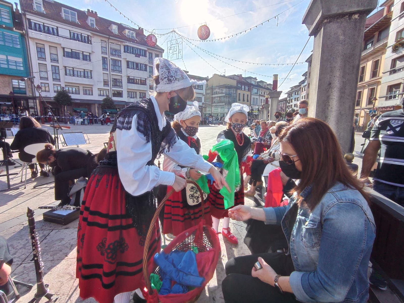 Villaviciosa descorcha "las fiestas de la normalidad" con el Festival de la Manzana