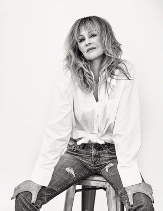 Melanie Griffith posando en su cuenta de Instagram