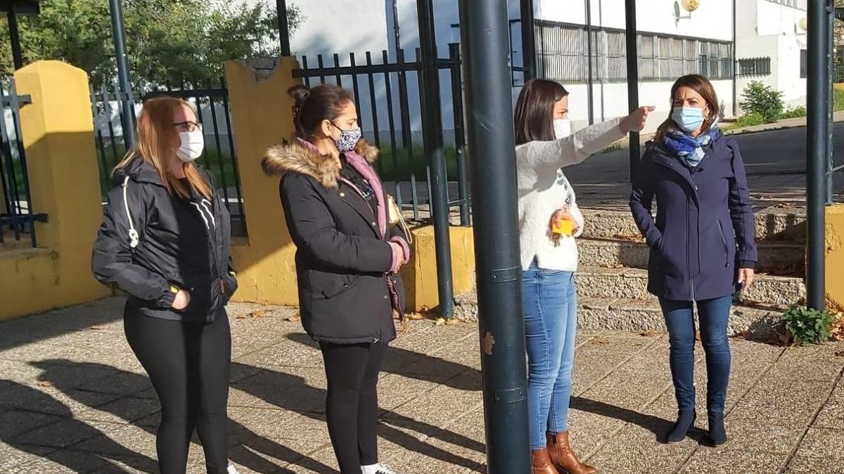 El PSOE denuncia el &quot;deterioro&quot; del barrio del Guadalquivir &quot;por el abandono de Bellido&quot;