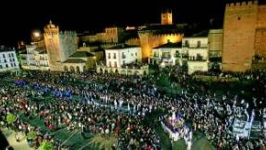 La Magna abarrota la ciudad monumental