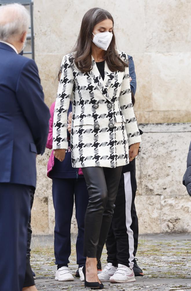 La reina Letizia en la clausura del seminario  'Lenguaje, Etica y Periodismo'