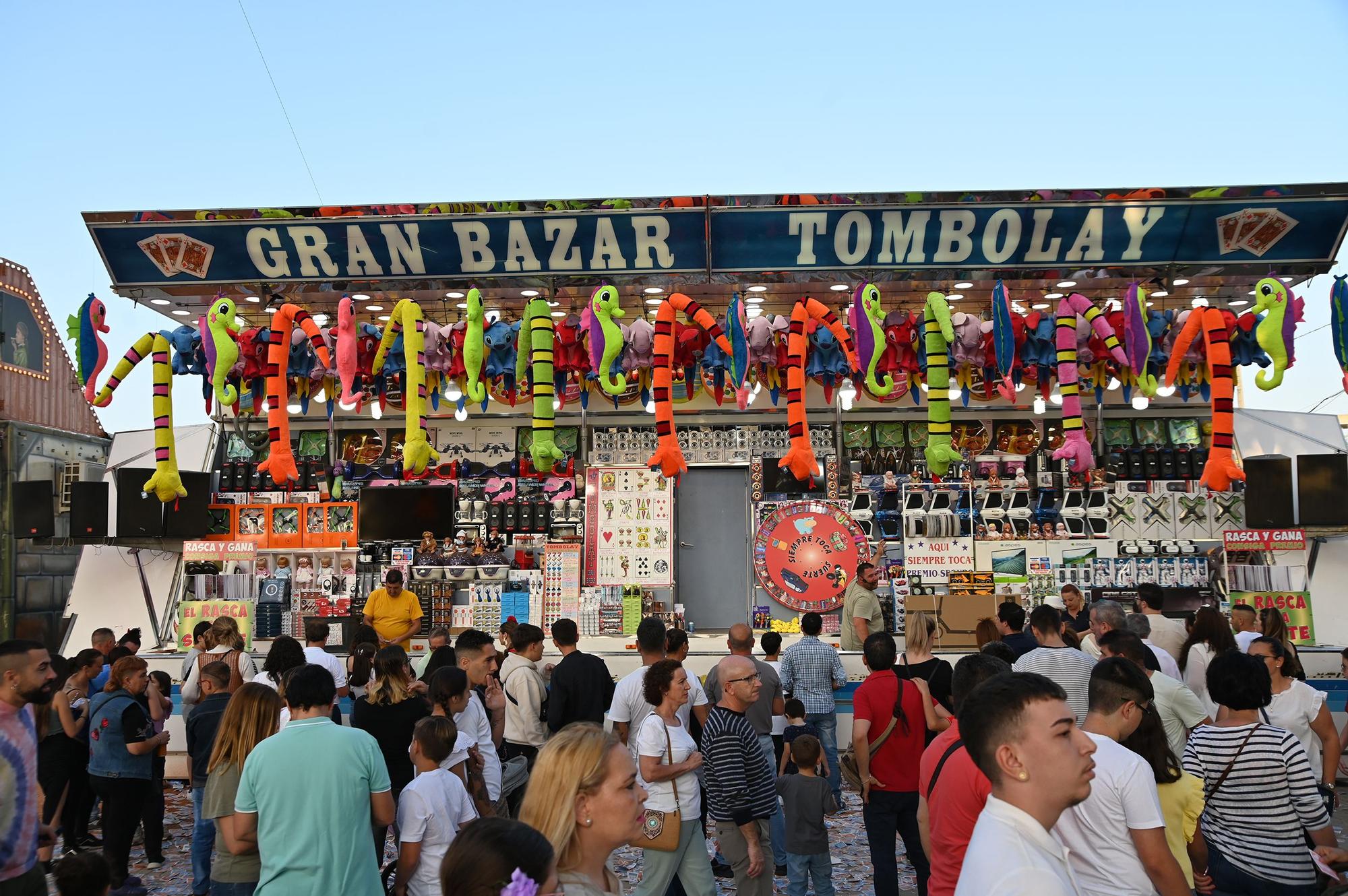 Tómbolas y juegos de habilidad en la Feria de Córdoba