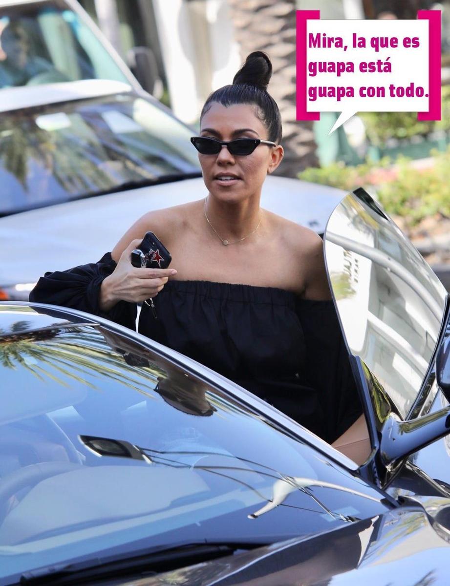 Defiendes el moño bastante bien, Kourt