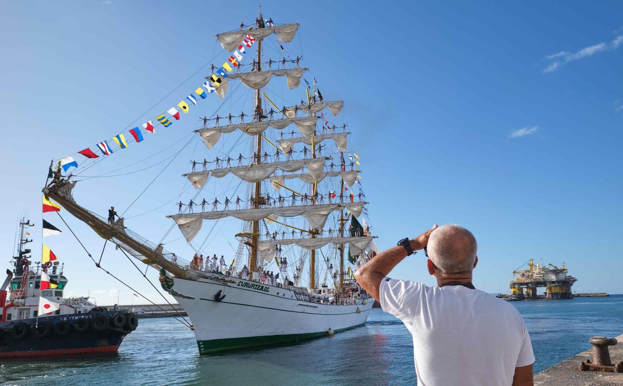 Llegada al Puerto de Santa Cruz de Tenerife del buque escuela de la Armada mexicana 'Cuauhtémoc'