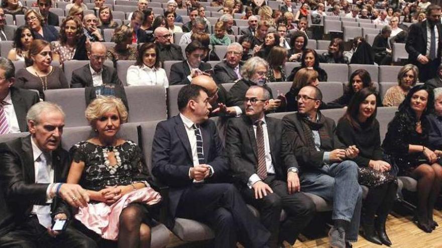 Autoridades políticas en la primera fila del Auditorio. // Iñaki Osorio