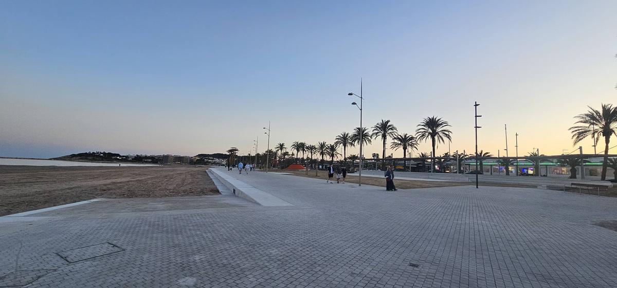 Así ha quedado el Paseo Marítimo de la Pineda