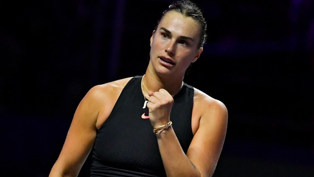 Sabalenka celebra un punto