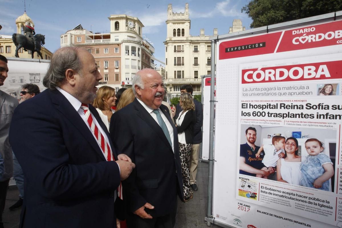 Las Tendillas se llena de 40 años de portadas de Diario CÓRDOBA sobre trasplantes