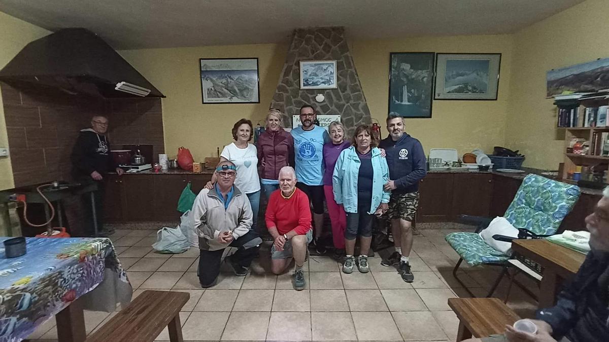 Ganadores y organizadores del certamen Vivac de Cuento en su novena edición.