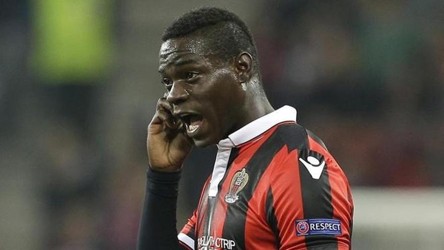 Once años de sanción por insultos racistas a Balotelli