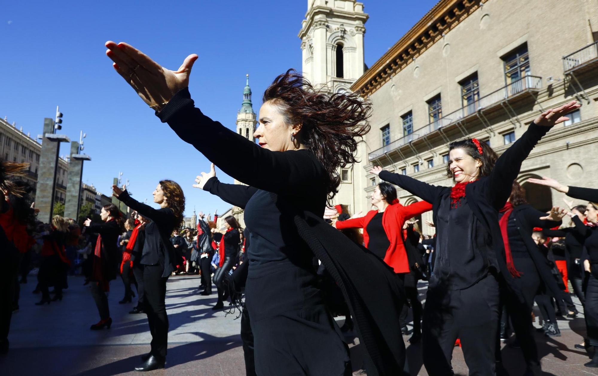 En imágenes | Flashmob jotero en la Plaza del Pilar de Zaragoza