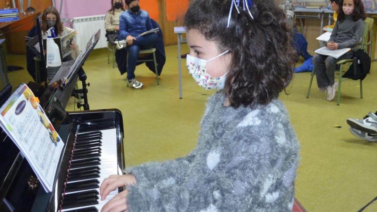 Una de las alumnas de piano,durante la audición. | E. P.