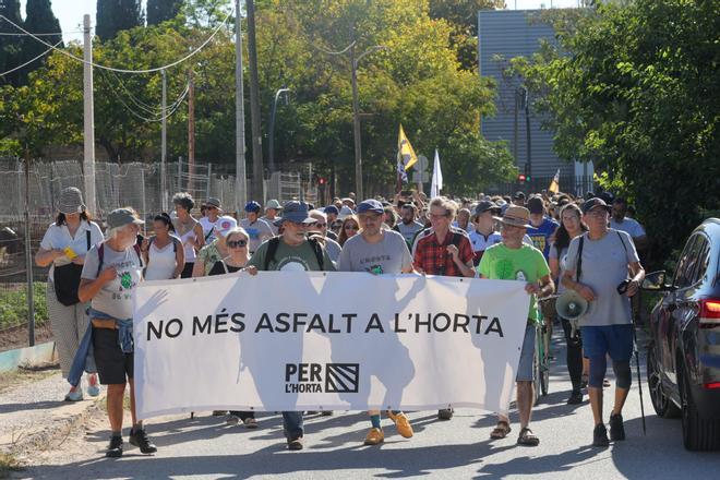 La ronda norte de Mislata moviliza a 300 personas en defensa de la huerta de Campanar