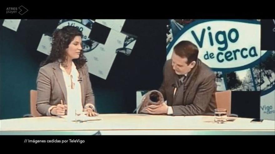 La crítica de Monegal: Un alcalde en su tele armado con una tubería