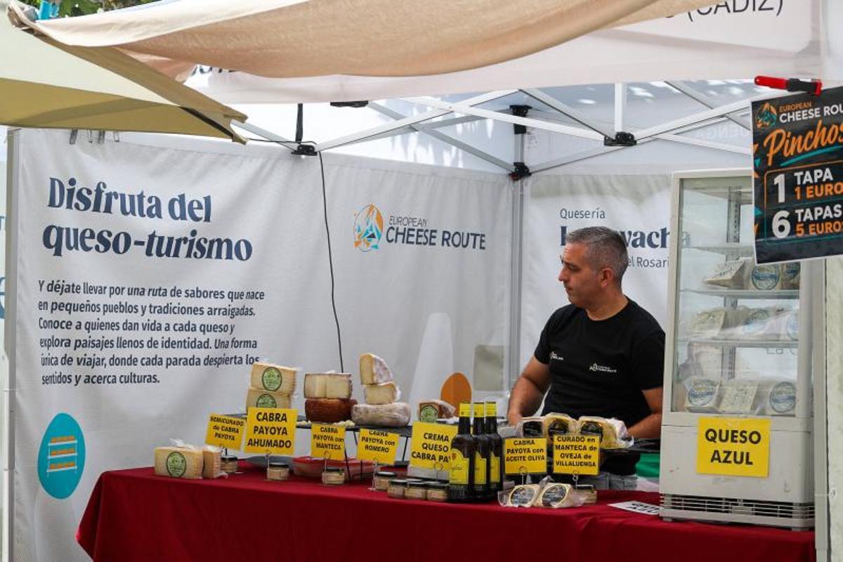 La Feria del Queso inunda las calles de Fuentasaúco La Feria del Queso inunda las calles de Fuentasaúco