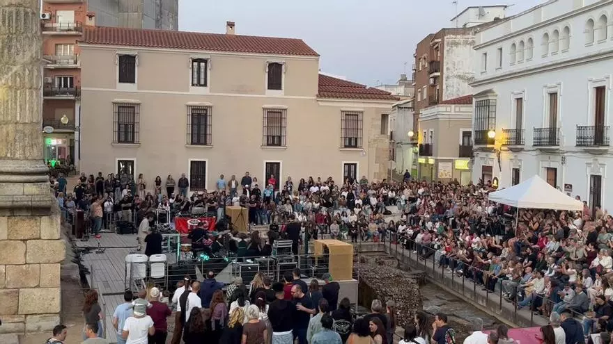 Presentación del disco de Cervatana en el Templo de Diana de Mérida
