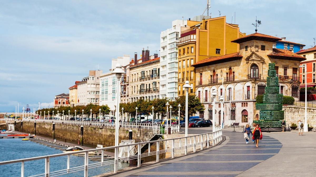 Gijón en verde: del asfalto a los 'praos' en un pispás