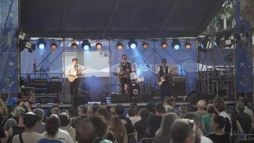 Así fue el concierto de MFC Chicken en la plaza de Azcárraga en la segunda jornada del Festival Noroeste Estrella Galicia
