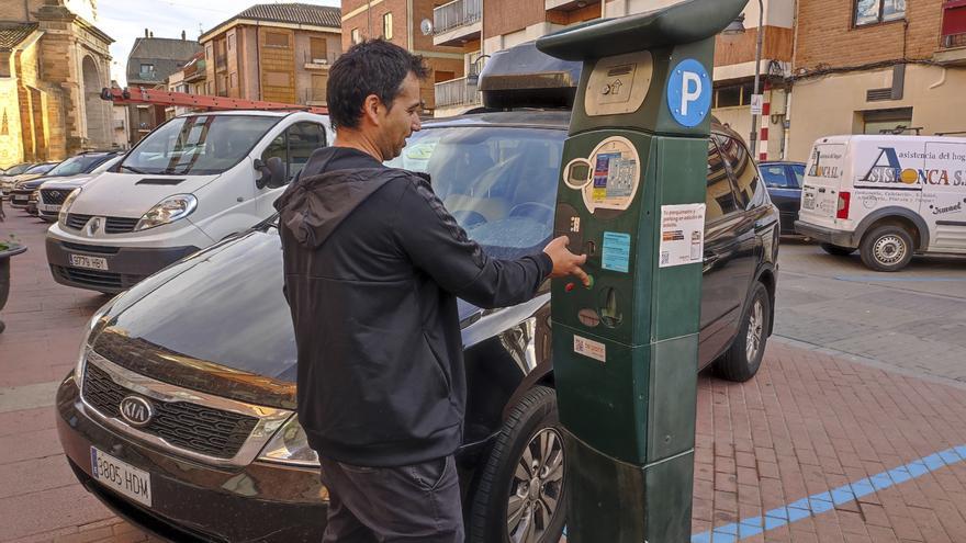 El estacionamiento de pago en Benavente no supera el 79% en Zona Azul y el 30% en el parking