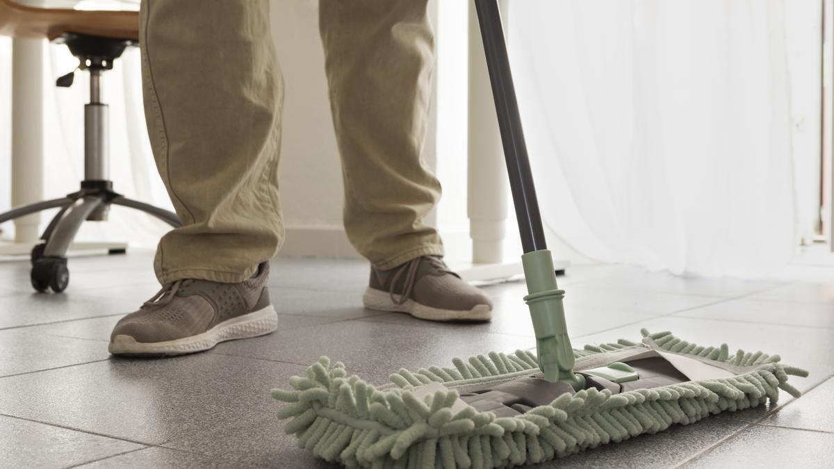 Cómo limpiar tus suelos con la mopa · SPB Contigo