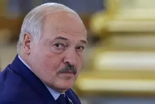 Lukashenko cumple, con la venia de Putin, 30 años como el último dictador de Europa