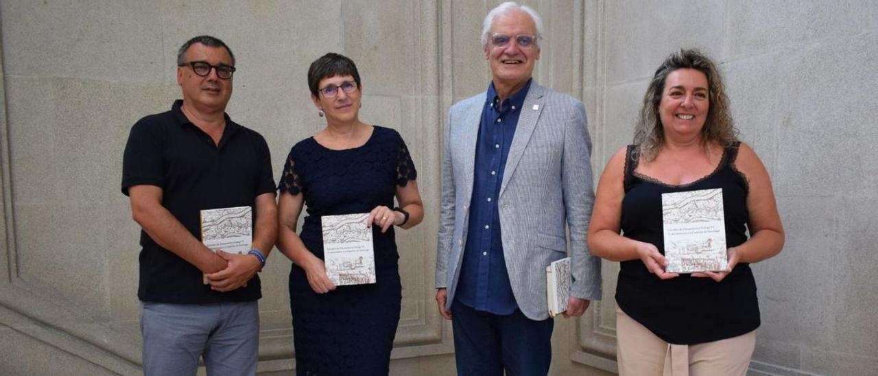 Xosé Manuel Rey, Ana Boullón, Víctor F. Freixanes e María Ortega. |   // FDV