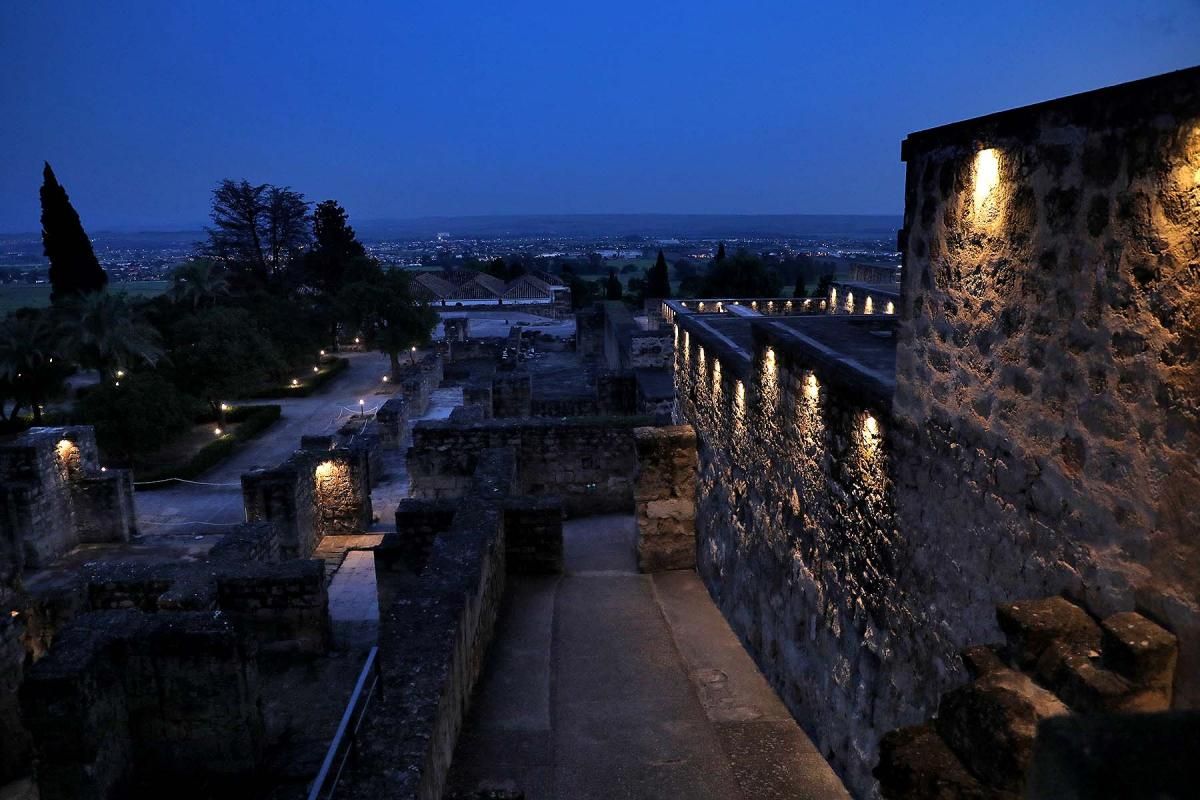 Reabren las visitas nocturnas de Medina Azahara