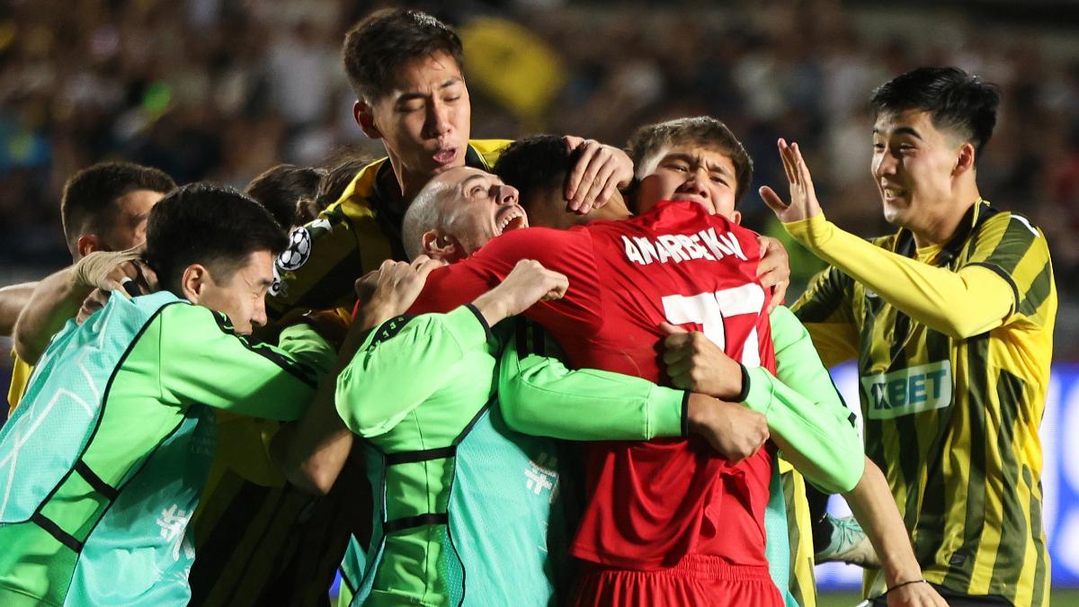 El Kairat Almaty presentó su nueva equipación 2025/26