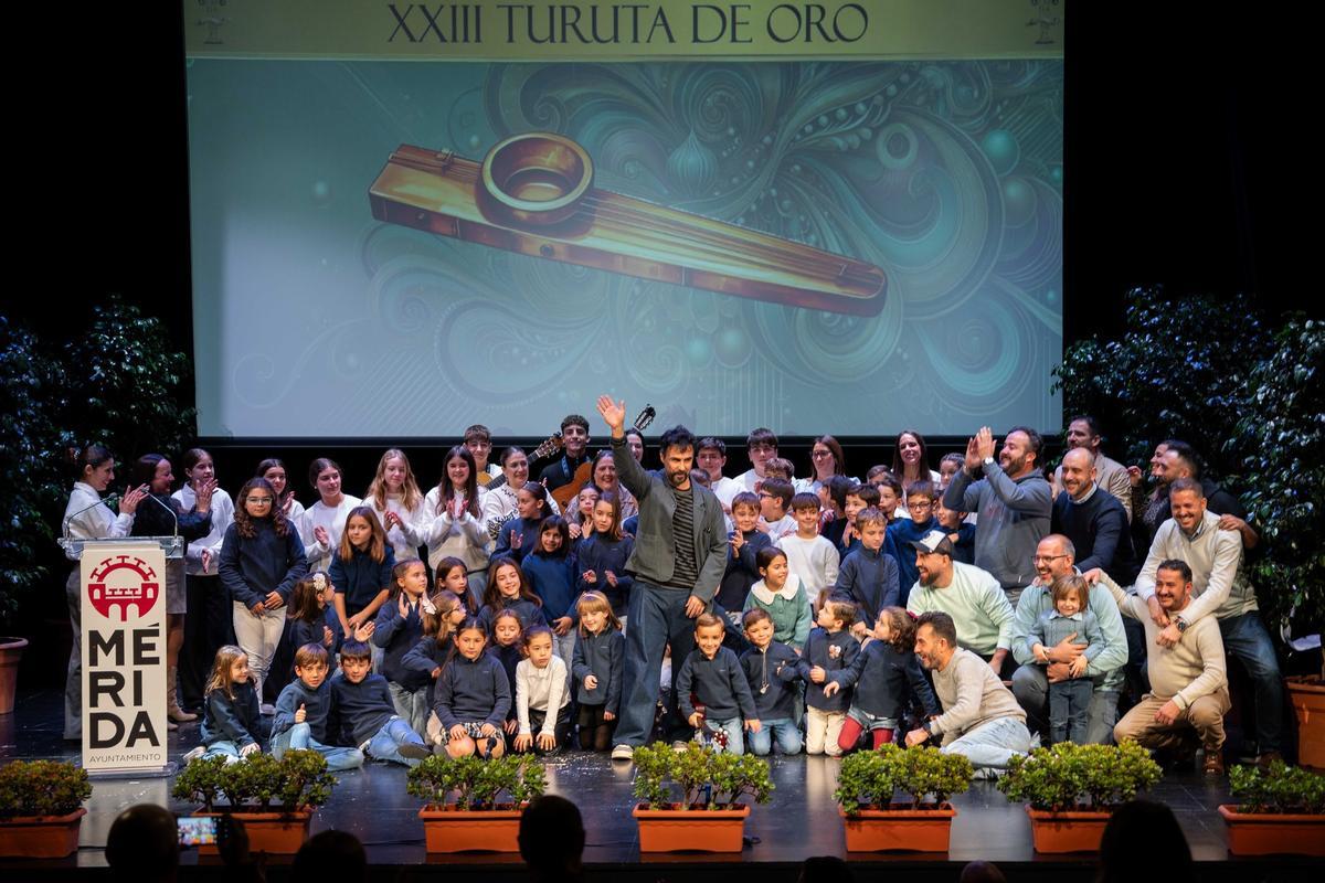 Un torrente de emociones en los premios Turuta de Oro 2025.