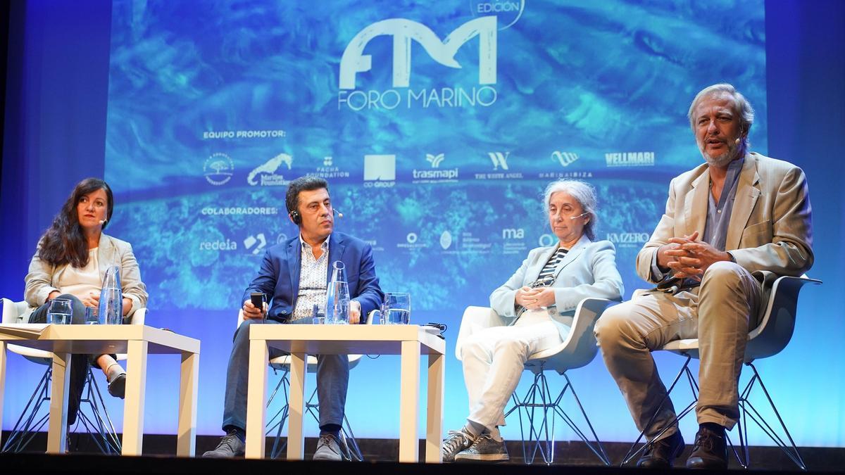 Varios de los ponentes en el Foro Marino de Ibiza