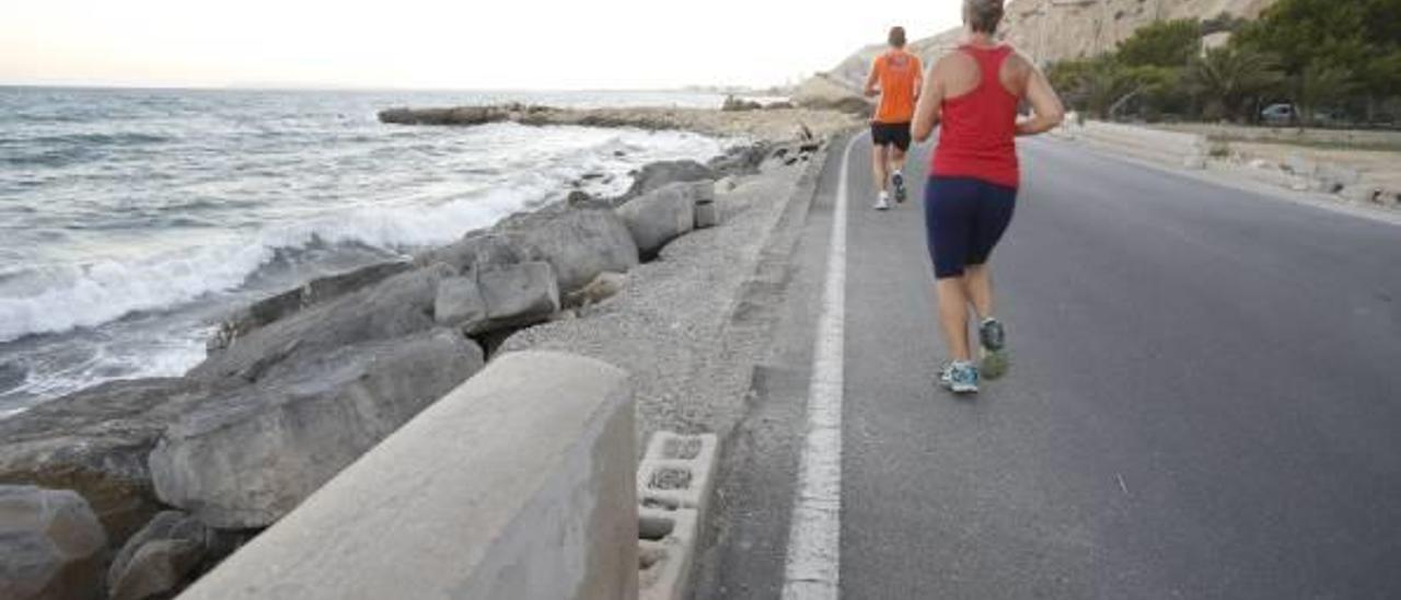 Obras urgentes en el acceso a las casas de Rocafel