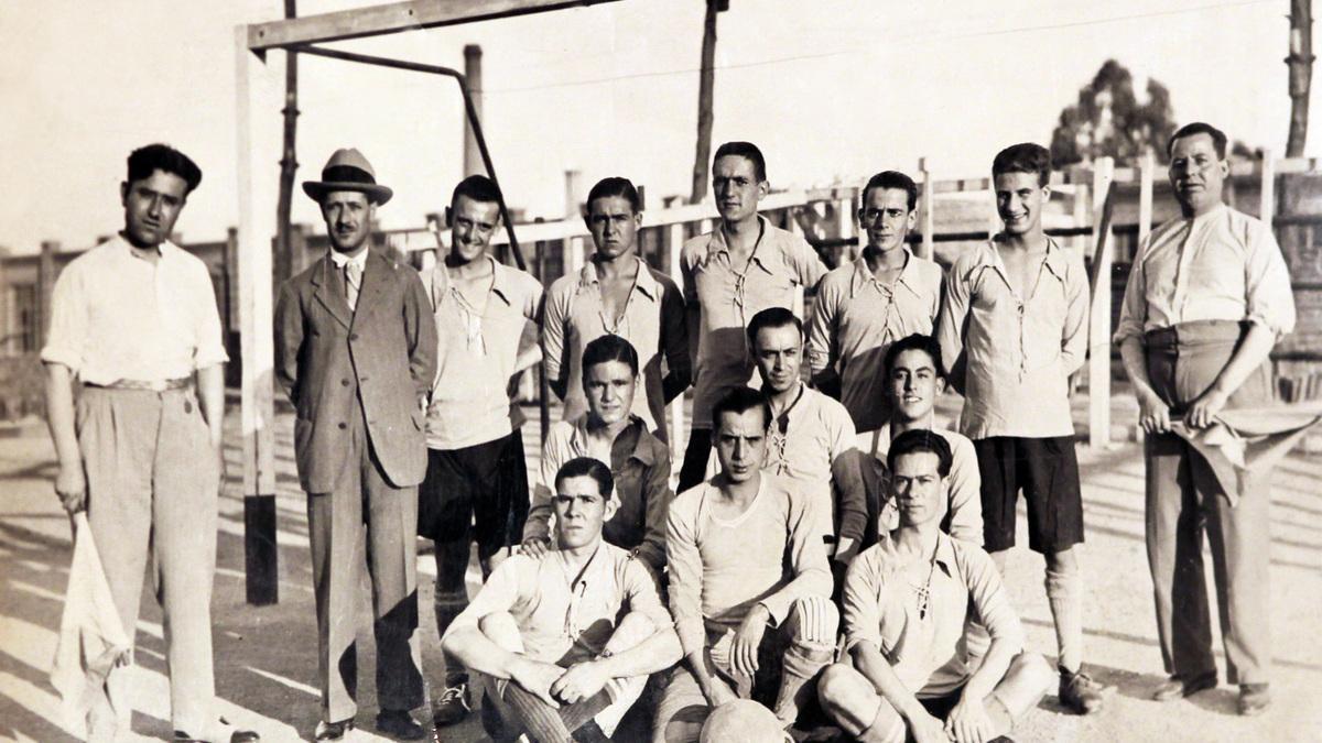 La AD FERROVIARIA es el cuarto club más antiguo de Madrid, después de Real Madrid, Atlético de Madrid y Carabanchel