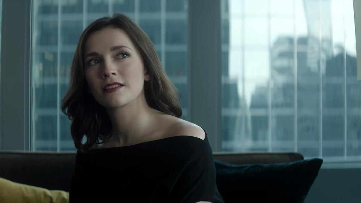 Charlotte Ritchie (Kate Lockwood) en una imagen de la nueva temporada de 'You'