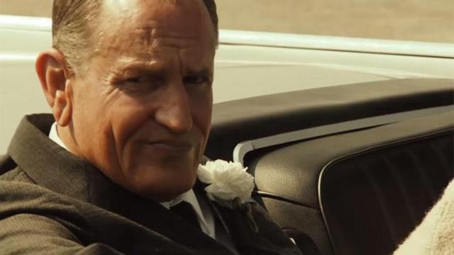 Woody Harrelson como Lindon B. Johnson.