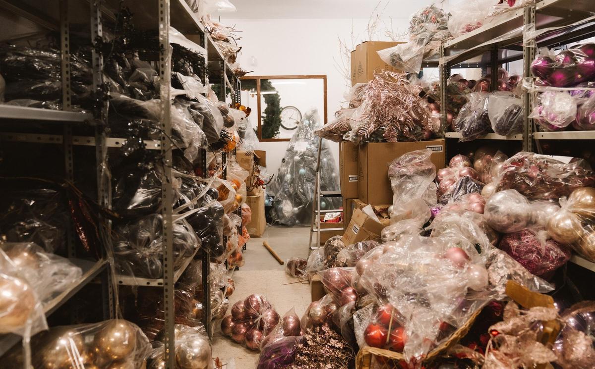 Así es el almacén de Tetuán donde se puede alquilar árboles de Navidad