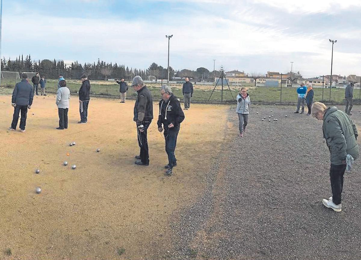 El Torneig de Petanca se celebra a les pistes municipals de la Zona Esportiva.