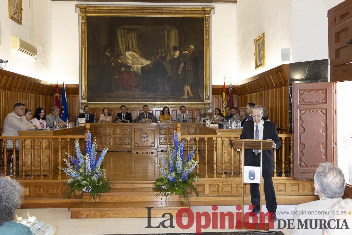 Así se ha vivido el emocionante acto del nombramiento de 'Hijo Predilecto' de Caravaca al doctor Juan Manuel Laborda