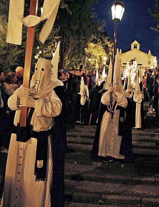 Pollença. La procesión discurrió por las escalinatas.