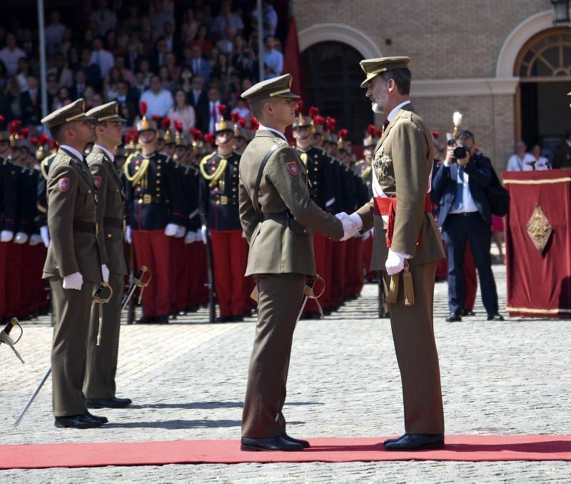 Visita de Felipe VI a la Academia General Militar de Zaragoza