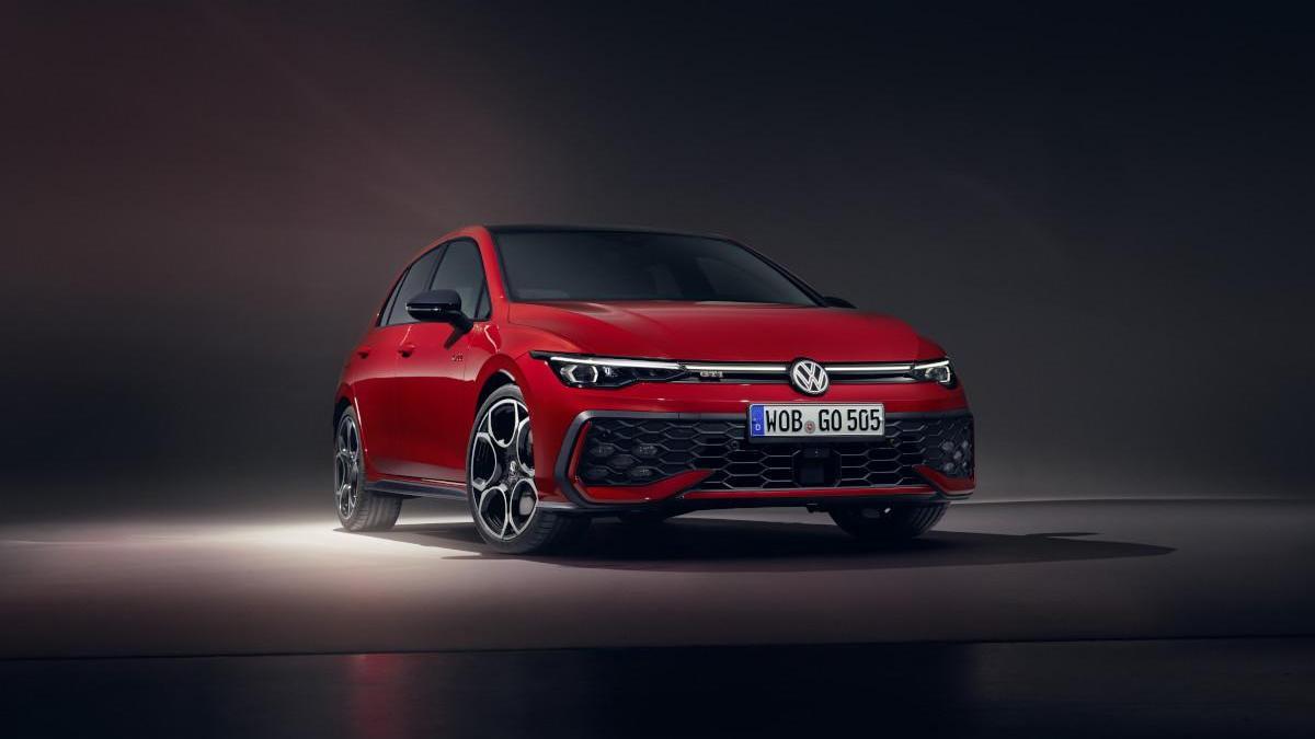 Volkswagen celebra los 50 años del Golf con el lanzamiento de la renovada versión de 2024