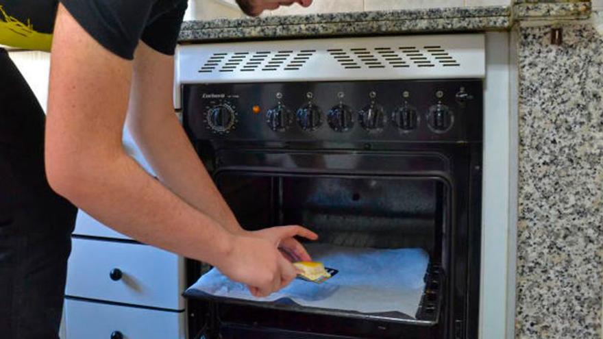 El producto que se agota en el supermercado para dejar el horno reluciente