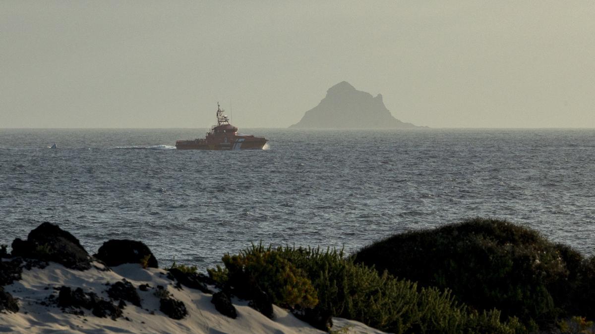 Rescatadas 46 personas cerca de Lanzarote