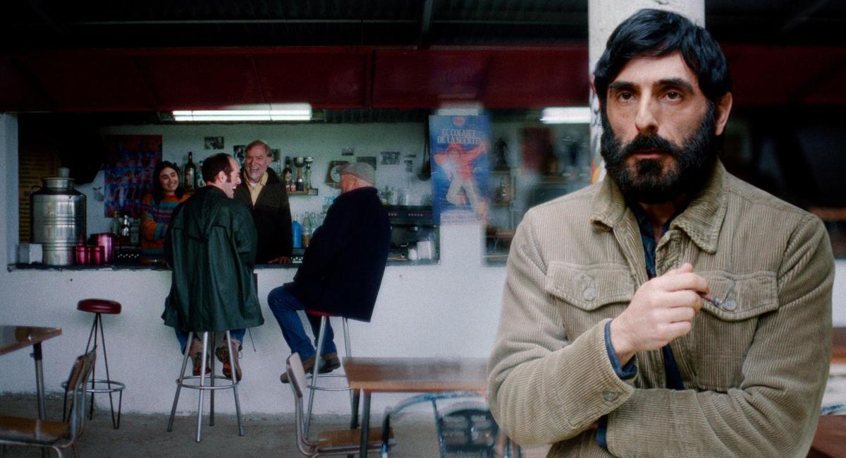 "Cara de cona".