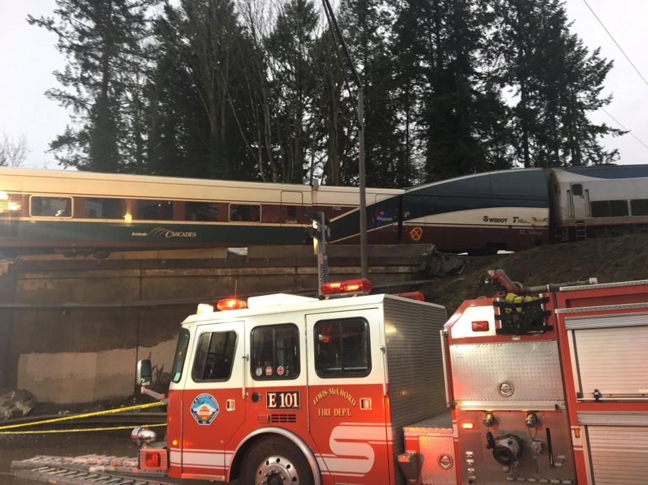 Descarrilla un tren al sur de Seattle (EEUU)