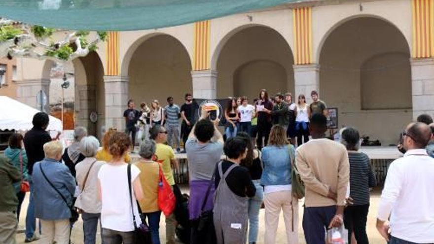 La lectura del manifest, ahir al matí, a Santa Coloma de Farners.