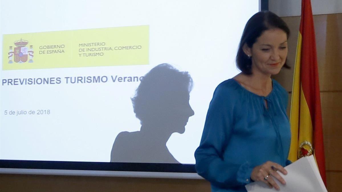 La ministra de Industria, Reyes Maroto, presenta las previsiones turísticas del verano 2018